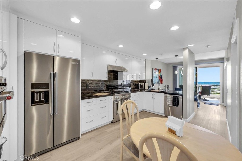 Image 9 of property listing at 270 Cagney 207, Newport Beach, CA 92663