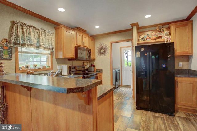 38 COLONIAL CIRCLE, Shippensburg, PA 17257