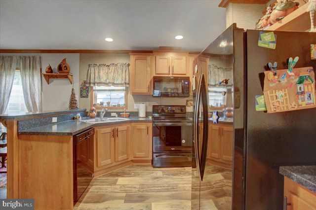 38 COLONIAL CIRCLE, Shippensburg, PA 17257