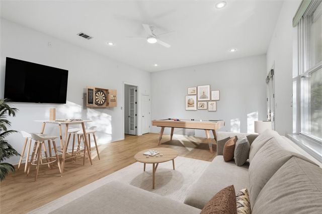 8204 Texas Plume RD, Austin, TX 78759