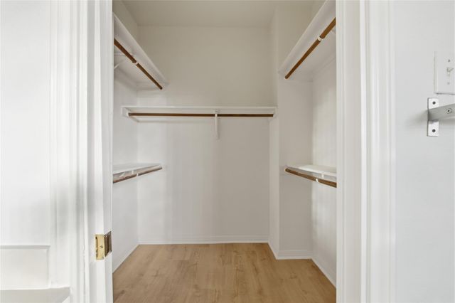 8204 Texas Plume RD, Austin, TX 78759