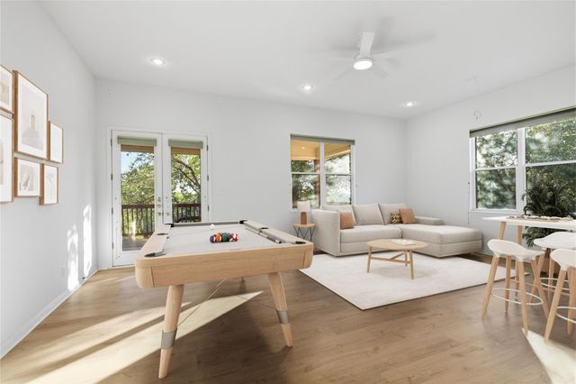 8204 Texas Plume RD, Austin, TX 78759