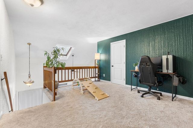 2 Danforth 2, Haverhill, MA 01832