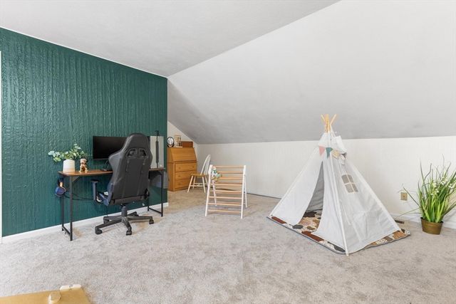 2 Danforth 2, Haverhill, MA 01832