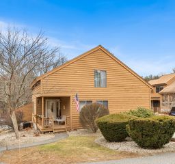 2 Danforth 2, Haverhill, MA 01832