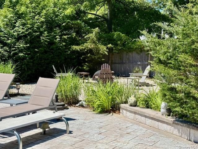 111 Fanning Avenue, Hampton Bays, NY 11946
