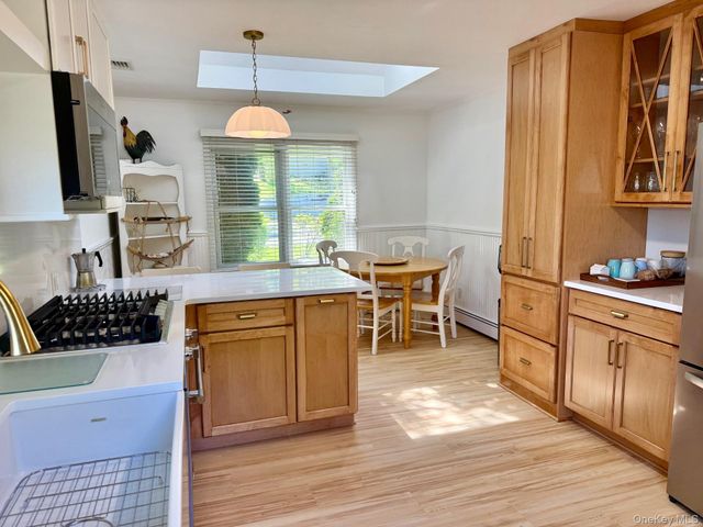 111 Fanning Avenue, Hampton Bays, NY 11946