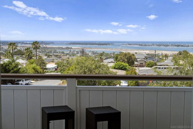 2704-06 Deerpark Dr, San Diego, CA 92110