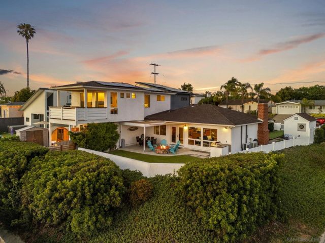 2704-06 Deerpark Dr, San Diego, CA 92110