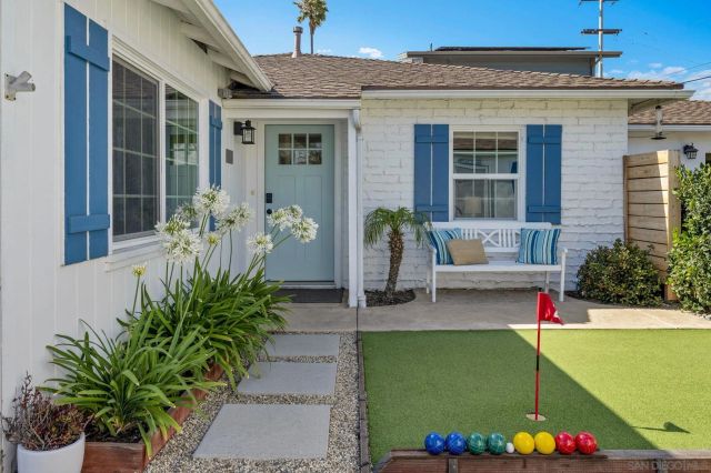 2704-06 Deerpark Dr, San Diego, CA 92110