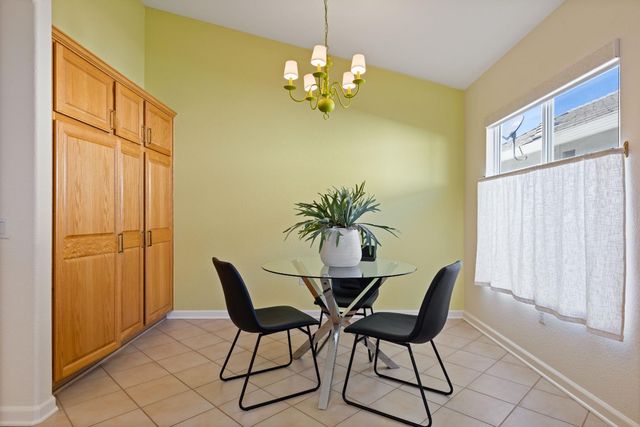 7082 Cope Ridge Way, Roseville, CA 95747