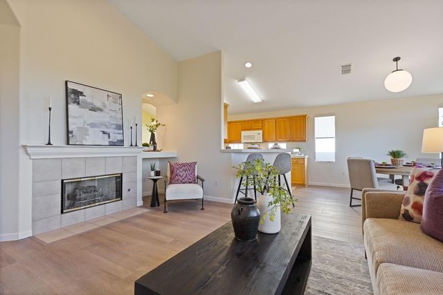 7082 Cope Ridge Way, Roseville, CA 95747