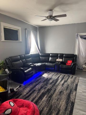 15 Walter Pl, Irvington Twp., NJ 07111