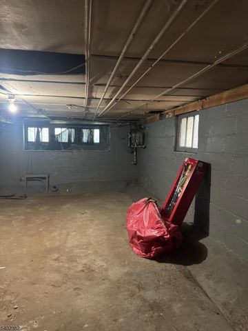 15 Walter Pl, Irvington Twp., NJ 07111