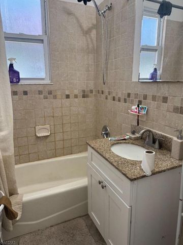 15 Walter Pl, Irvington Twp., NJ 07111