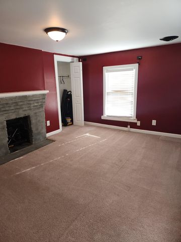 1111 MAPLE ST, Staunton, VA 24401
