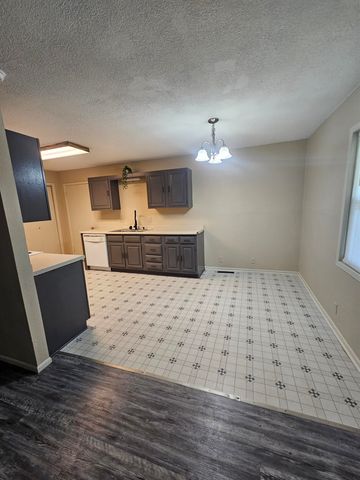 926 Money Ave, Augusta, KS 67010