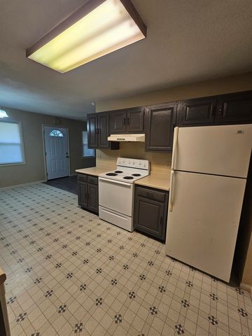 926 Money Ave, Augusta, KS 67010