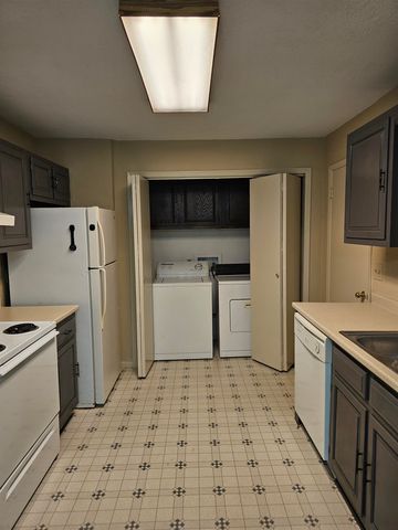 926 Money Ave, Augusta, KS 67010