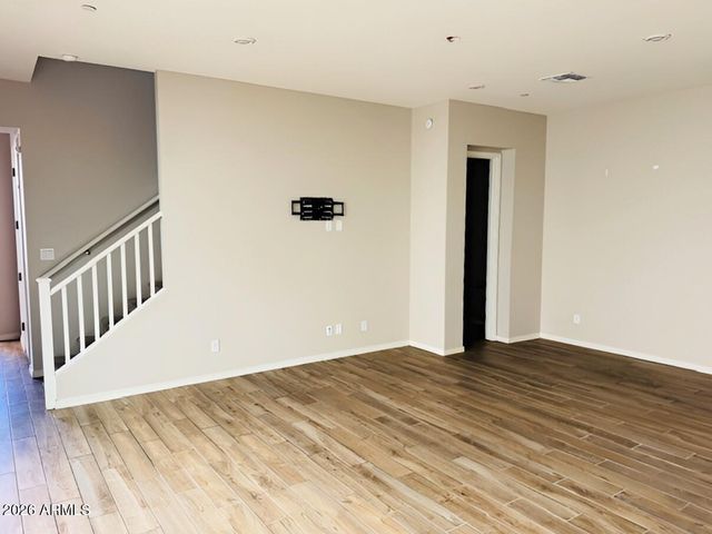 279 E MARKWOOD Drive, Chandler, AZ 85286