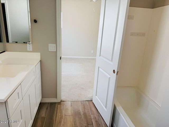 279 E MARKWOOD Drive, Chandler, AZ 85286