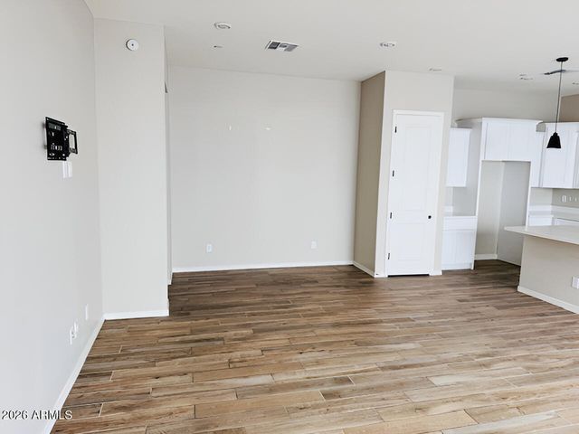 279 E MARKWOOD Drive, Chandler, AZ 85286