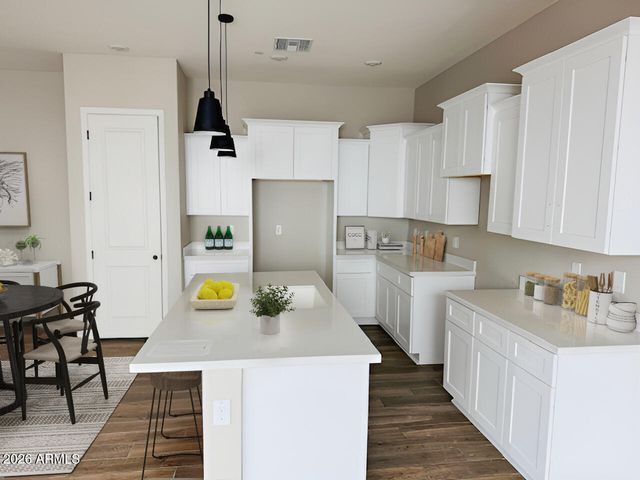 279 E MARKWOOD Drive, Chandler, AZ 85286