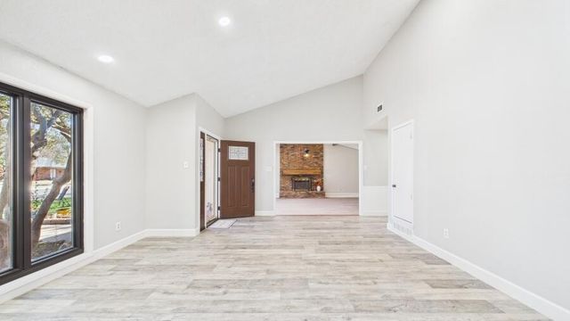 8606 Knoxville Avenue, Lubbock, TX 79423