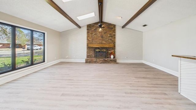 8606 Knoxville Avenue, Lubbock, TX 79423