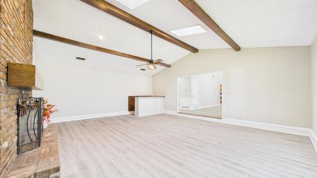 8606 Knoxville Avenue, Lubbock, TX 79423