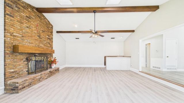 8606 Knoxville Avenue, Lubbock, TX 79423