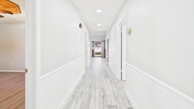 8606 Knoxville Avenue, Lubbock, TX 79423