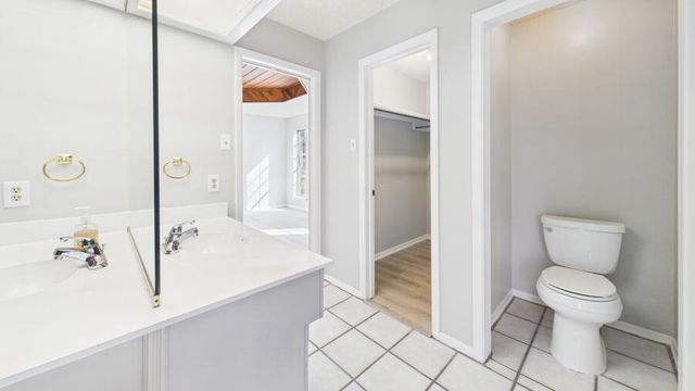 8606 Knoxville Avenue, Lubbock, TX 79423