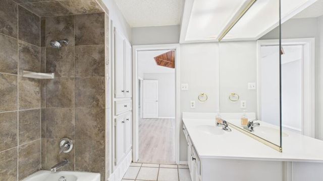 8606 Knoxville Avenue, Lubbock, TX 79423