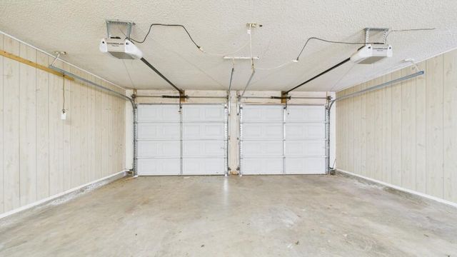 8606 Knoxville Avenue, Lubbock, TX 79423