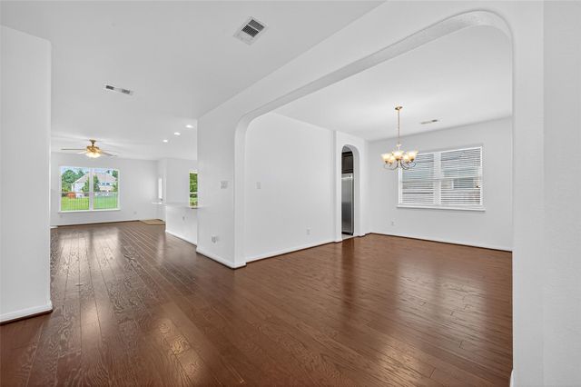 83 W Wading Pond Circle, The Woodlands, TX 77375