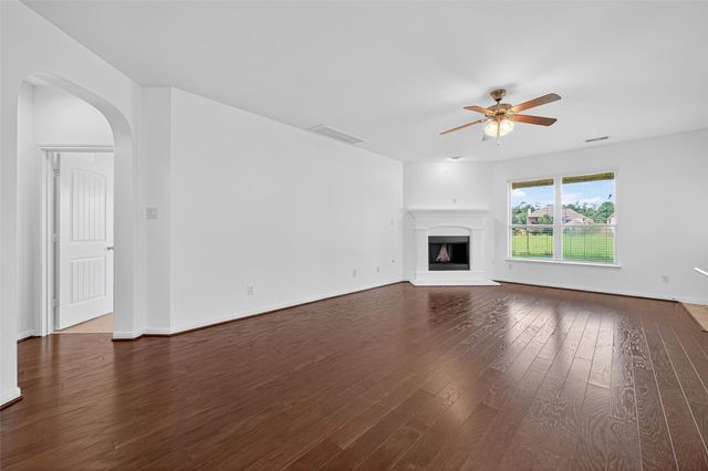 83 W Wading Pond Circle, The Woodlands, TX 77375