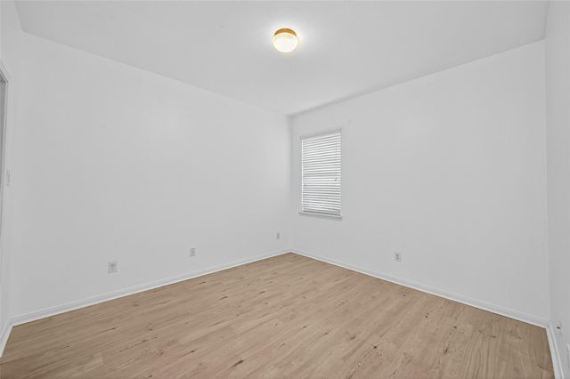 83 W Wading Pond Circle, The Woodlands, TX 77375