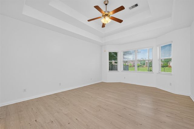 83 W Wading Pond Circle, The Woodlands, TX 77375