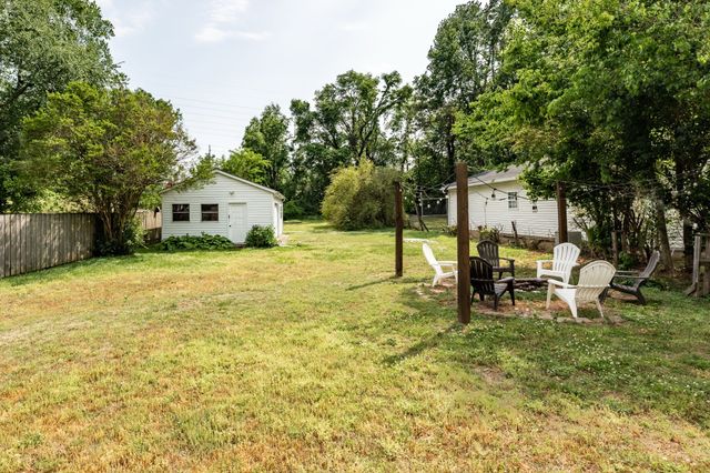 2843 Colonial Cir, Nashville, TN 37214