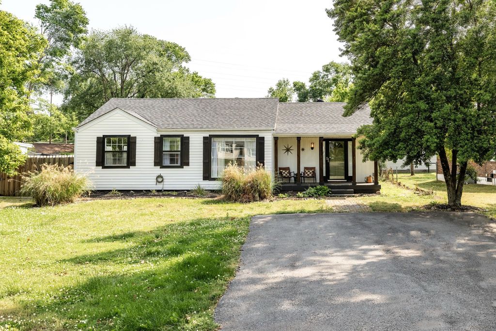 2843 Colonial Cir, Nashville, TN 37214