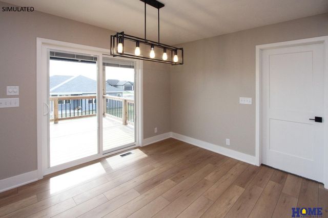 10930 Grantham Drive, Lincoln, NE 68527