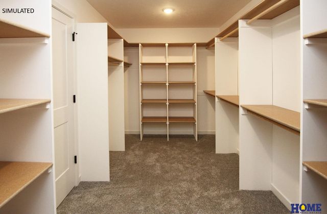 10930 Grantham Drive, Lincoln, NE 68527