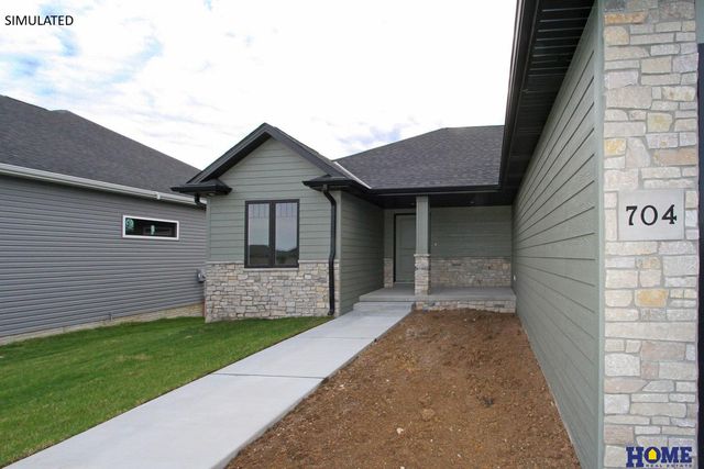 10930 Grantham Drive, Lincoln, NE 68527