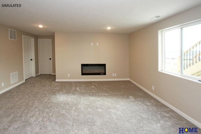 10930 Grantham Drive, Lincoln, NE 68527