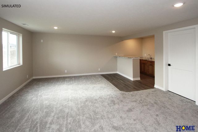 10930 Grantham Drive, Lincoln, NE 68527