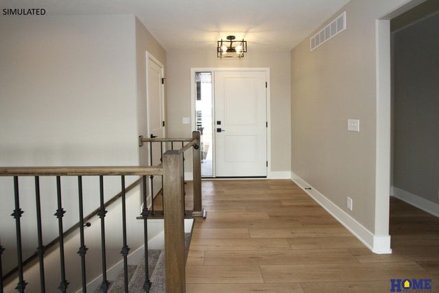 10930 Grantham Drive, Lincoln, NE 68527