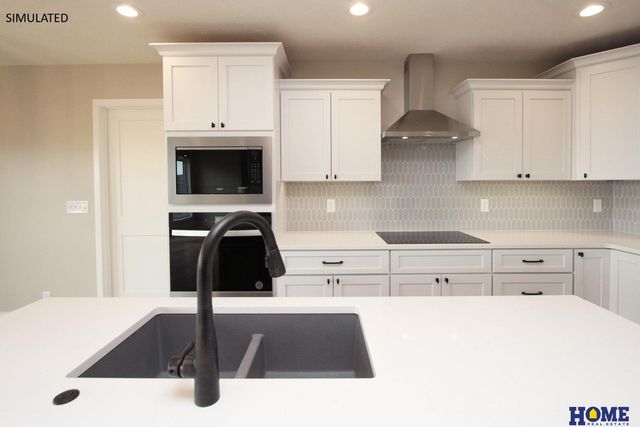 10930 Grantham Drive, Lincoln, NE 68527