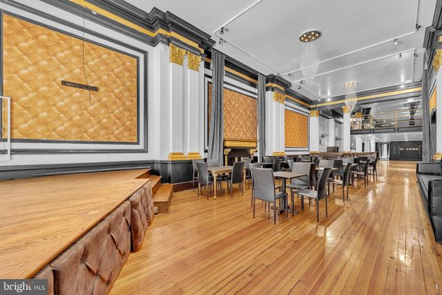 518 N CHARLES N N, Baltimore, MD 21201