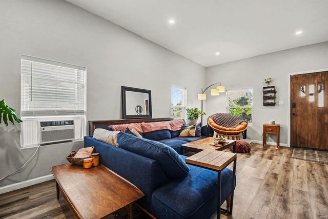 505 S Walnut Street, South Bend, IN 46619